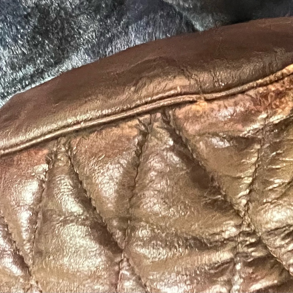 Stylish Brown and Gold Backpack with Drawstring Closure and Quilted Design - Picture 13 of 15